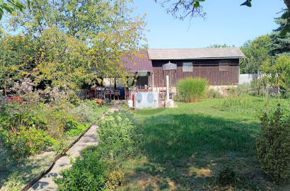 Sale of a sunny garden with a cottage in Komárno, Tehelňa area