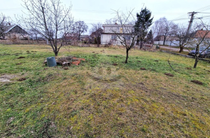 An older family house with a beautiful plot of land in the village of Hurbanovo - Zelený Háj