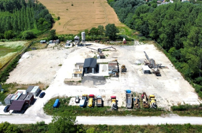 Na predaj podnikateľský objekt v Trávniku, okres Komárno Na predaj podnikateľský objekt v Trávniku, okres Komárno