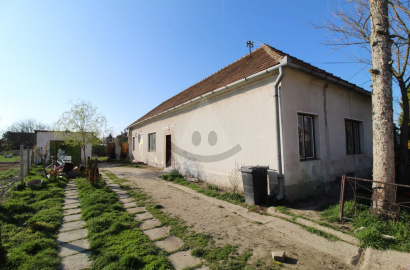 EXKLUZÍVNE IBA U NÁS -Rodinný dom na predaj, Iža EXKLUZÍVNE IBA U NÁS -Rodinný dom na predaj, Iža